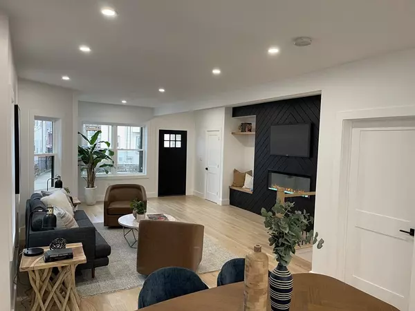 17 College Hill Road #1, Somerville, MA 02144