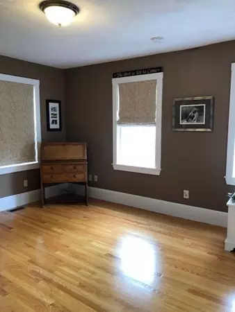 Topsfield, MA 01983,5 South Main Street #1