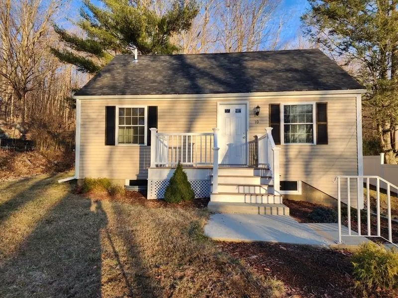 10 Reservoir St, Leicester, MA 01611