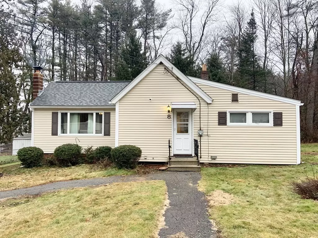 Templeton, MA 01440,8 Baker Ln