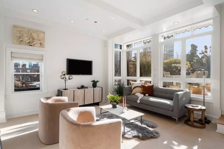 393 Commonwealth Ave #PH, Boston, MA 02115