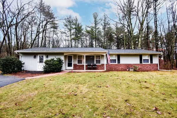 28 Ruthellen Rd, Chelmsford, MA 01824