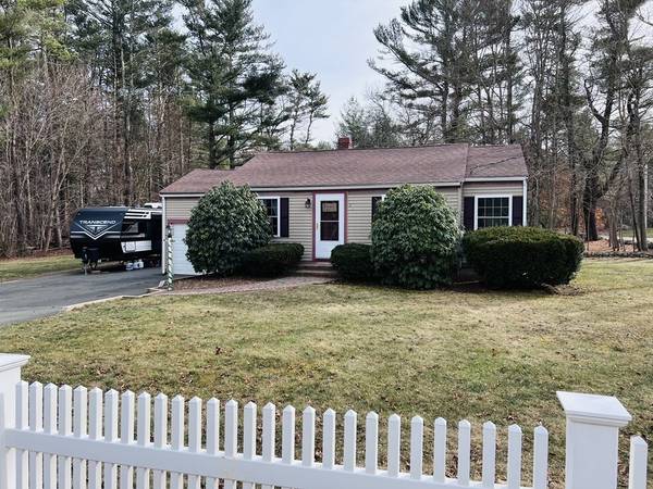 37 Taunton Street, Lakeville, MA 02347