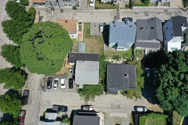 6 Rifle Ct #B, Watertown, MA 02472