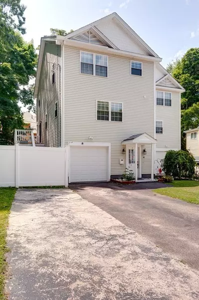 40 Shaffner St, Worcester, MA 01605