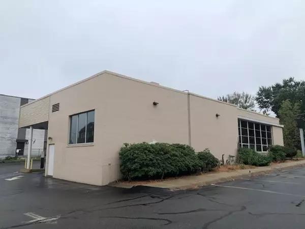 Lynn, MA 01904,414 Broadway