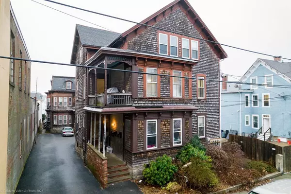 189 Ridge Street, Fall River, MA 02721