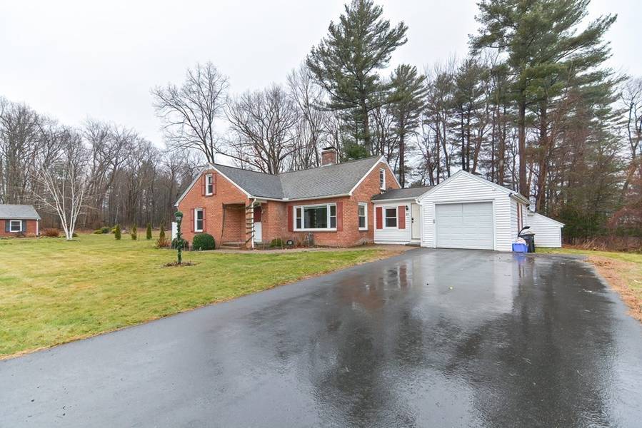 35 Westernview Cir, East Longmeadow, MA 01028