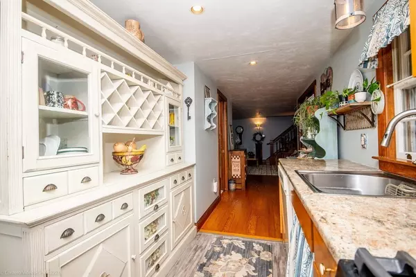 Wareham, MA 02571,4 Weston Ave