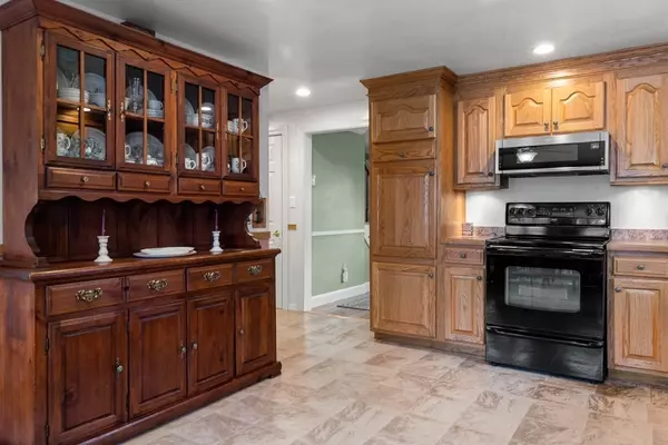 7 Taft Rd Salem, MA 01970