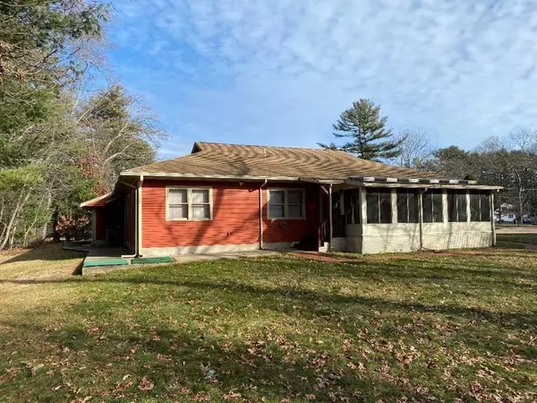 Norwell, MA 02061,9 Bay Path Ln