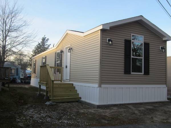 37 Sean Circle, Wareham, MA 02538