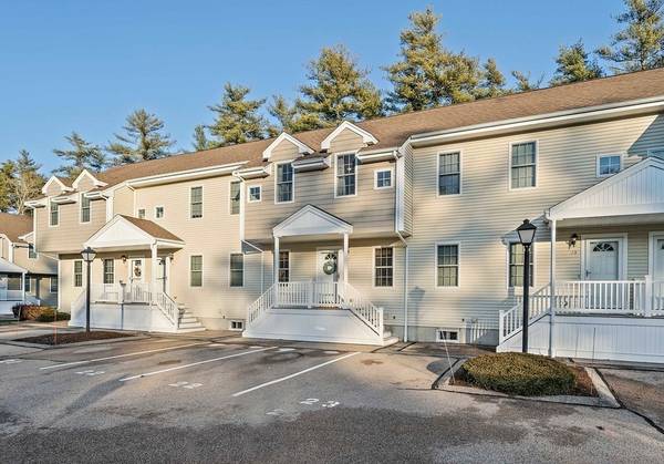 22 Pineridge Way #22, Middleboro, MA 02346