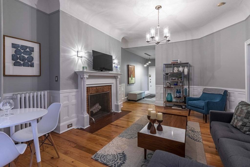 362 Commonwealth Ave #4F, Boston, MA 02115
