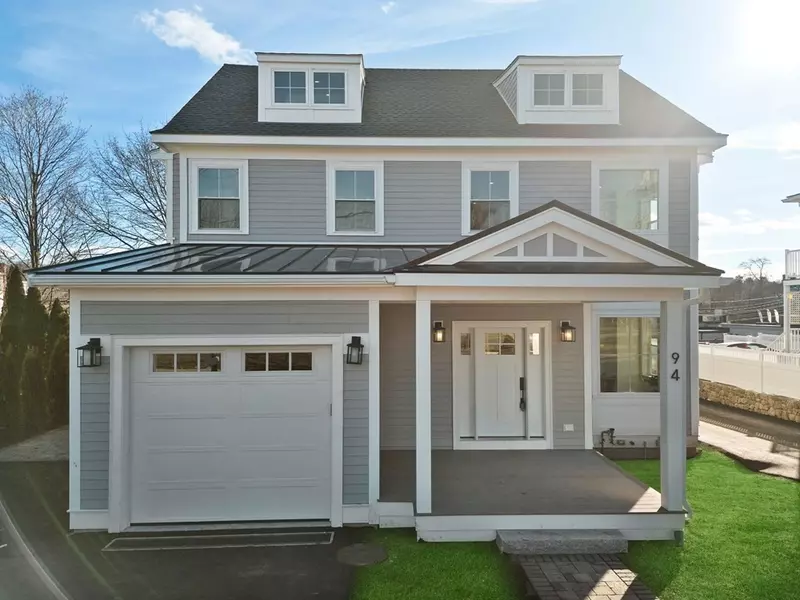 94 Webster St #94, Newton, MA 02465