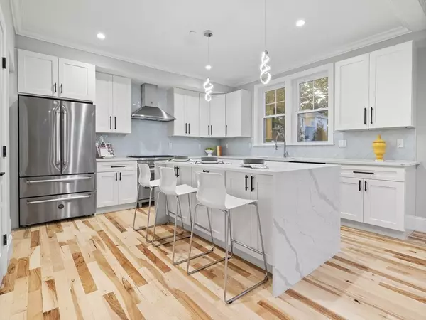 Newton, MA 02460,67 Walnut St #1