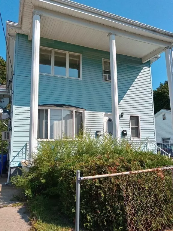 73 Shores St, Taunton, MA 02780
