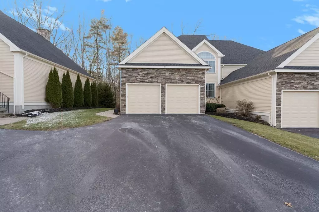 Sutton, MA 01590,24 Golf Ridge Dr #24
