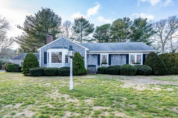 5 General Lawrence Rd, Yarmouth, MA 02664