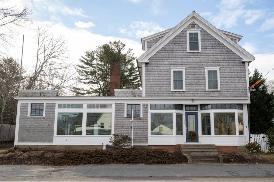 896 Sandwich Rd, Bourne, MA 02532