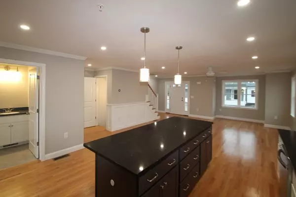 Whitman, MA 02382,1005 Auburn Street #D3