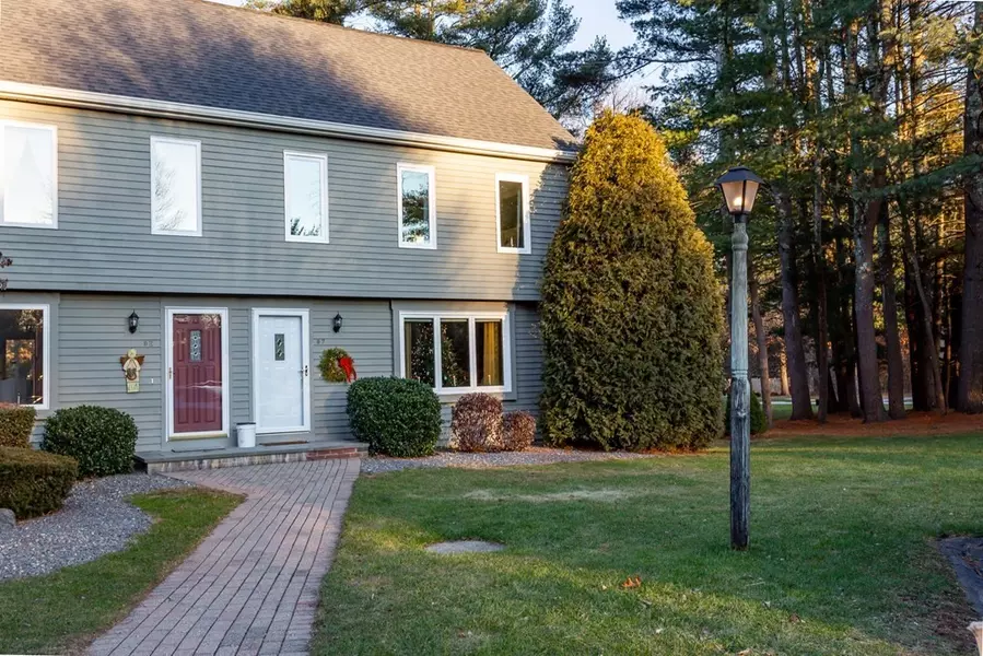 9 Village Way #F, Norton, MA 02766