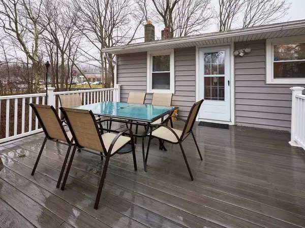 Webster, MA 01570,77 Worcester Road