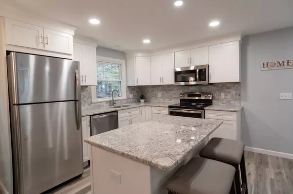 Belchertown, MA 01007,170 Metacomet St