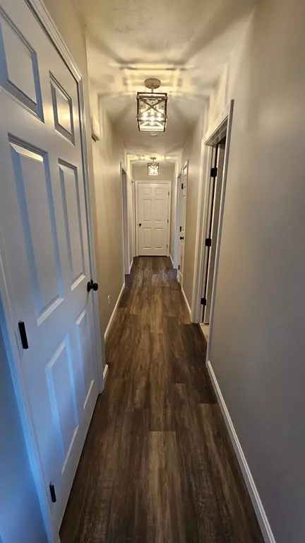 Warren, MA 01083,503 Brimfield Rd