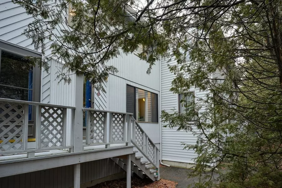 113 Brigham St #2B, Hudson, MA 01749