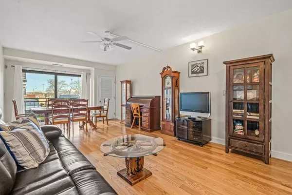 Lynn, MA 01904,198 Locust Street #103