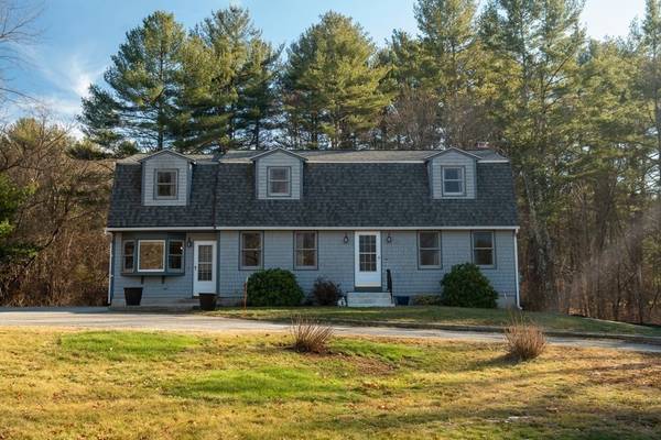 Upton, MA 01568,54 Grove St