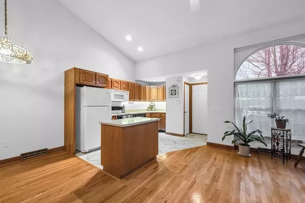 Agawam, MA 01001,180 Brookfield Ln #180