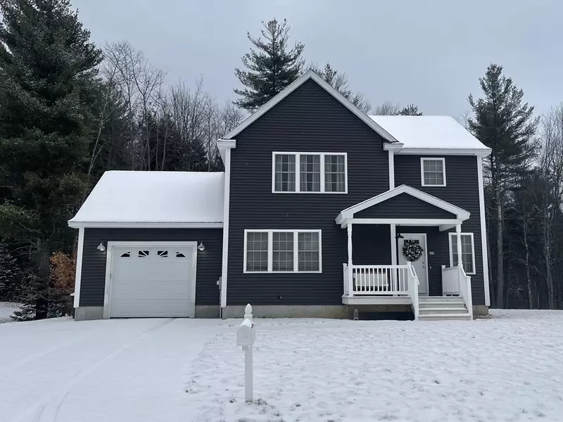 245 Brookside Dr, Gardner, MA 01440