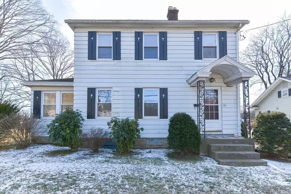 121 Elm St, Agawam, MA 01001