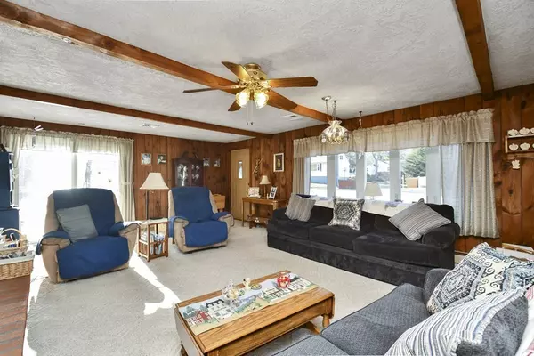 Millbury, MA 01527,11 Woodland St