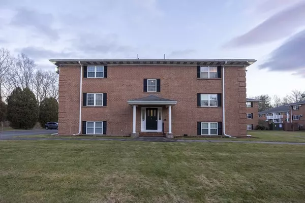 11 Leonard Rd #11, Boxborough, MA 01719