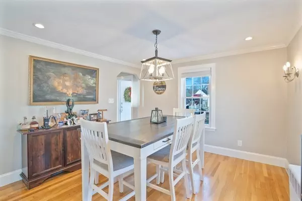 Saugus, MA 01906,33 Dudley Street