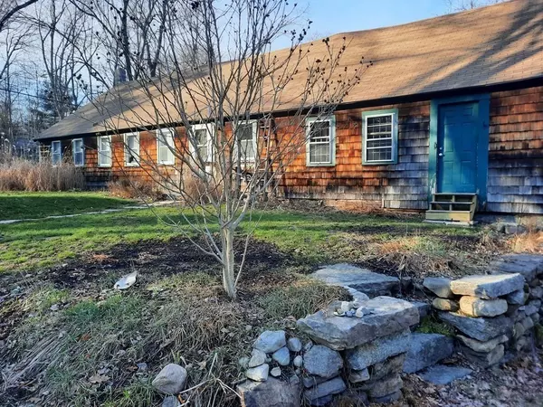 Sutton, MA 01590,83 Barnett Rd.