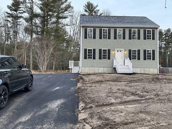 109 Spruce, Middleboro, MA 02346