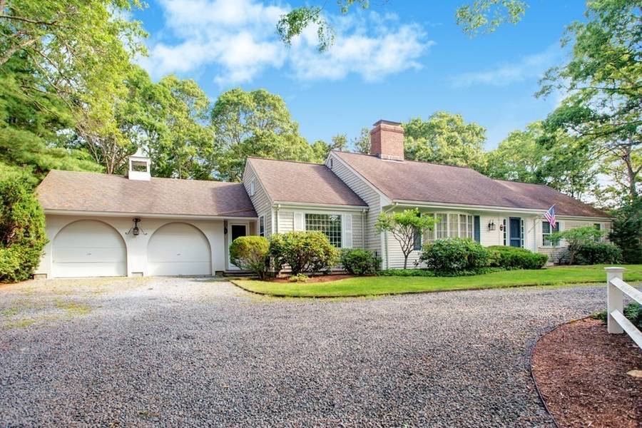 200 Cotuit Bay Drive, Barnstable, MA 02635