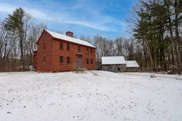 Sutton, MA 01590,8 Old Common Rd