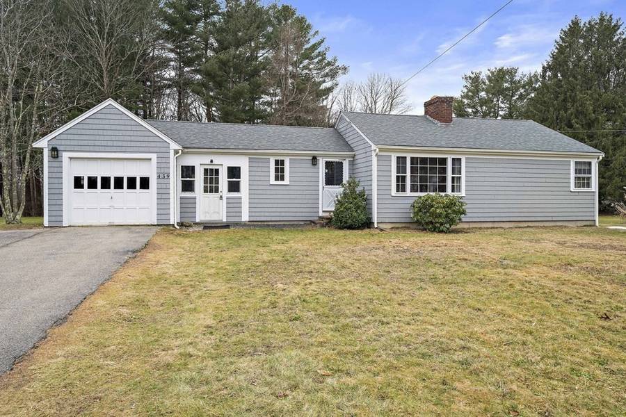 439 High St, Abington, MA 02351