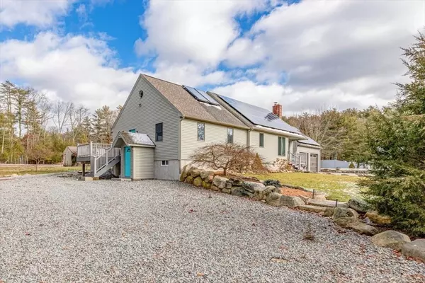 Wareham, MA 02576,3 Old Fearing Hill Rd