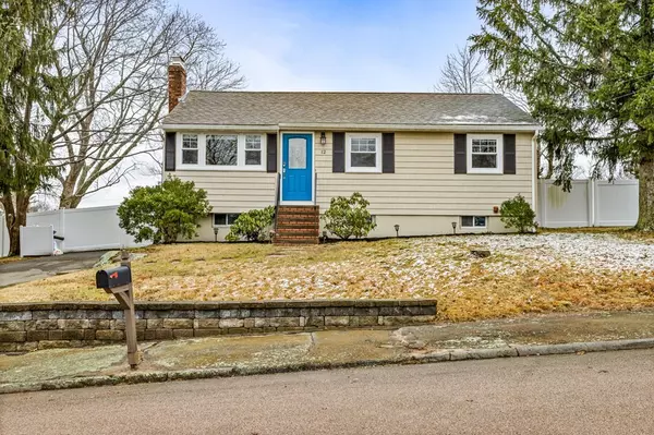 Holbrook, MA 02343,12 Worcester Pl