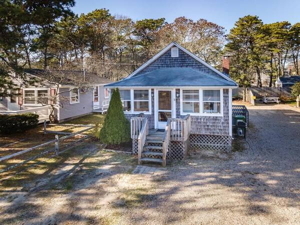 31 Union Wharf Rd, Dennis, MA 02639