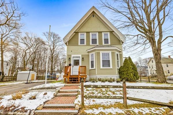 201 Whitman Ave, Whitman, MA 02382