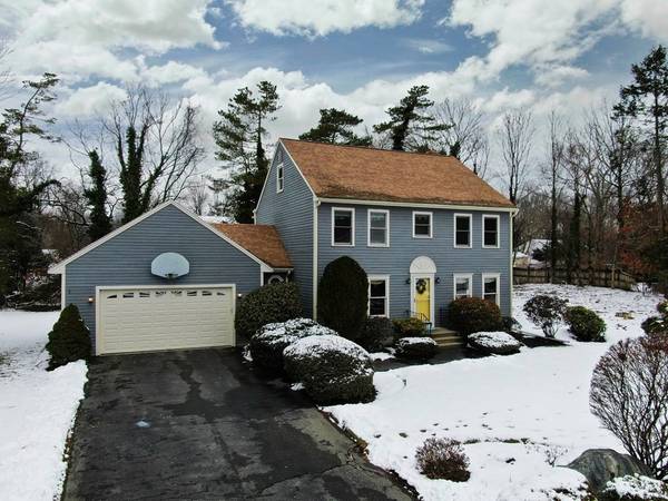 20 Lurie Circle, Stoughton, MA 02072