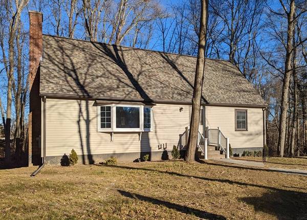 20 Nelco Ave, Dudley, MA 01571