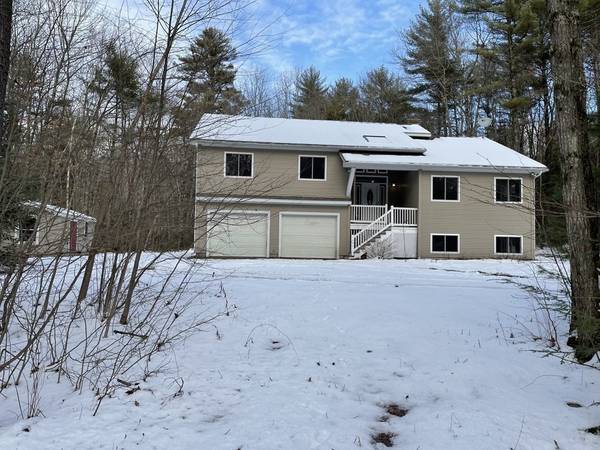 105 Sand Hill Rd, Shutesbury, MA 01072